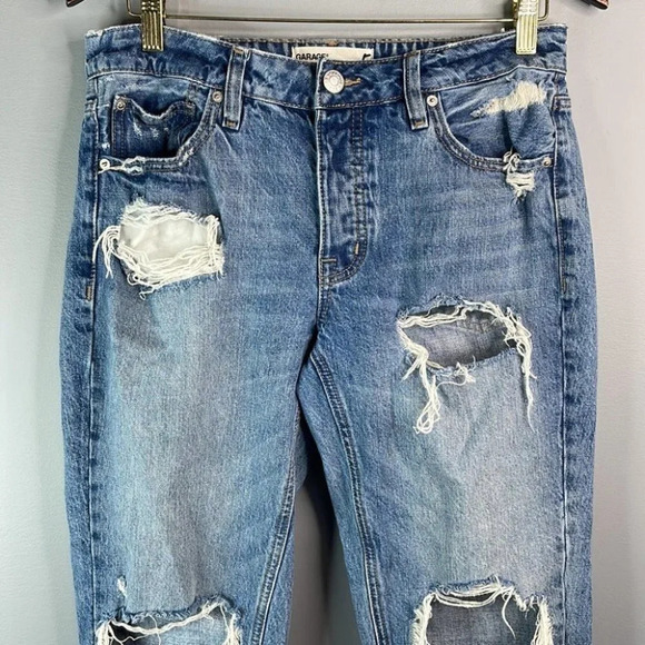 GARAGE Boyfriend Jeans Distressed Blue Light Wash Fray Hem Baggy Mid Rise Size 5 - Picture 3 of 11